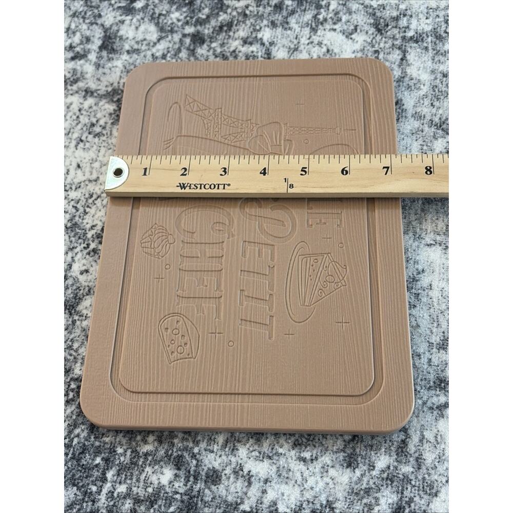 Disney Parks Epcot Remy’s Ratatouille Adventure Plastic Epcot Cutting Board Chef - Picture 6 of 9